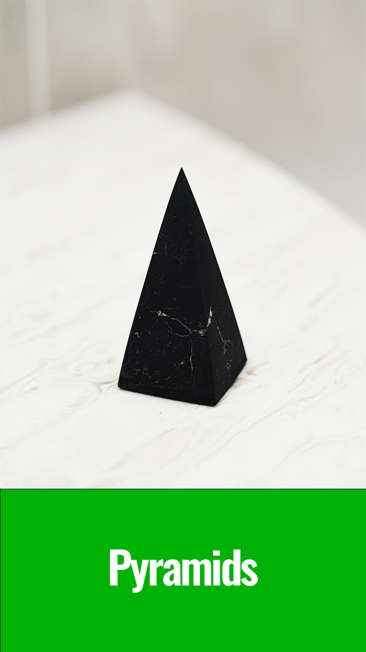 Pyramids - Polished shungite pyramid